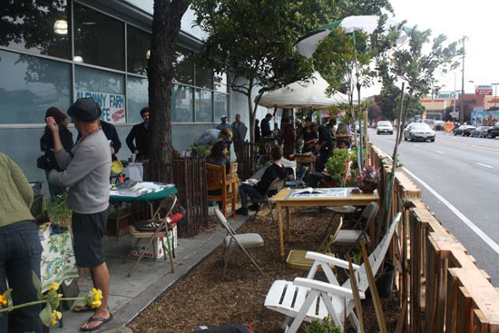 One of the best sites I saw today. Alemany Farm, Garden! for the Environment and San Francisco Landscapes and Rainbow Grocery offered some savory and sweety fritter fries and smoothies in a cafe setting.