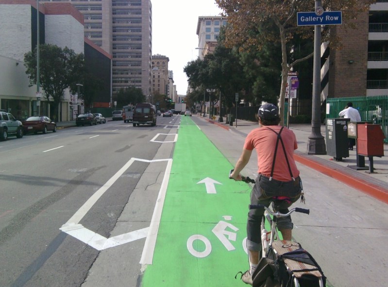 Los Angeles DOT and Film Industry Agree to Compromise on Green Bike Lanes