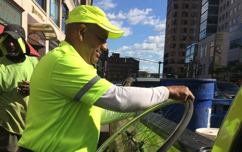 Here’s a First: Hartford’s Downtown Now Offers Free Roadside Assistance for Cyclists