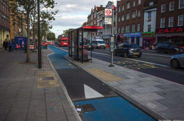 Advocates Want City to Tweak Bus Boarding Island Design