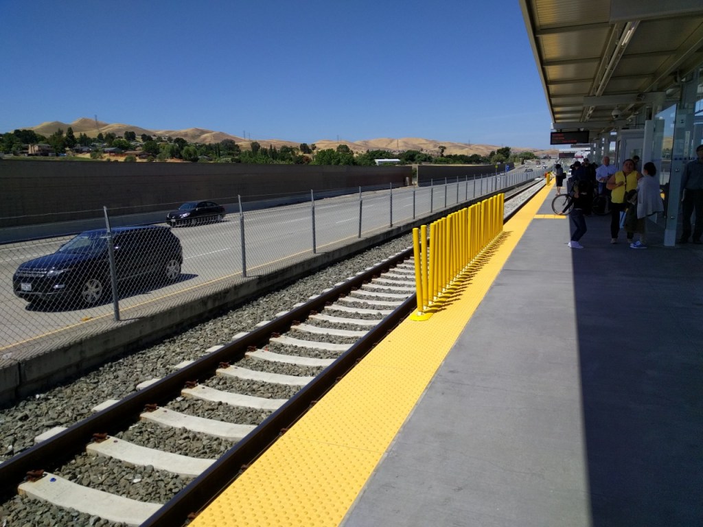 Mid-Freeway Transit Stations Are Hellishly Loud