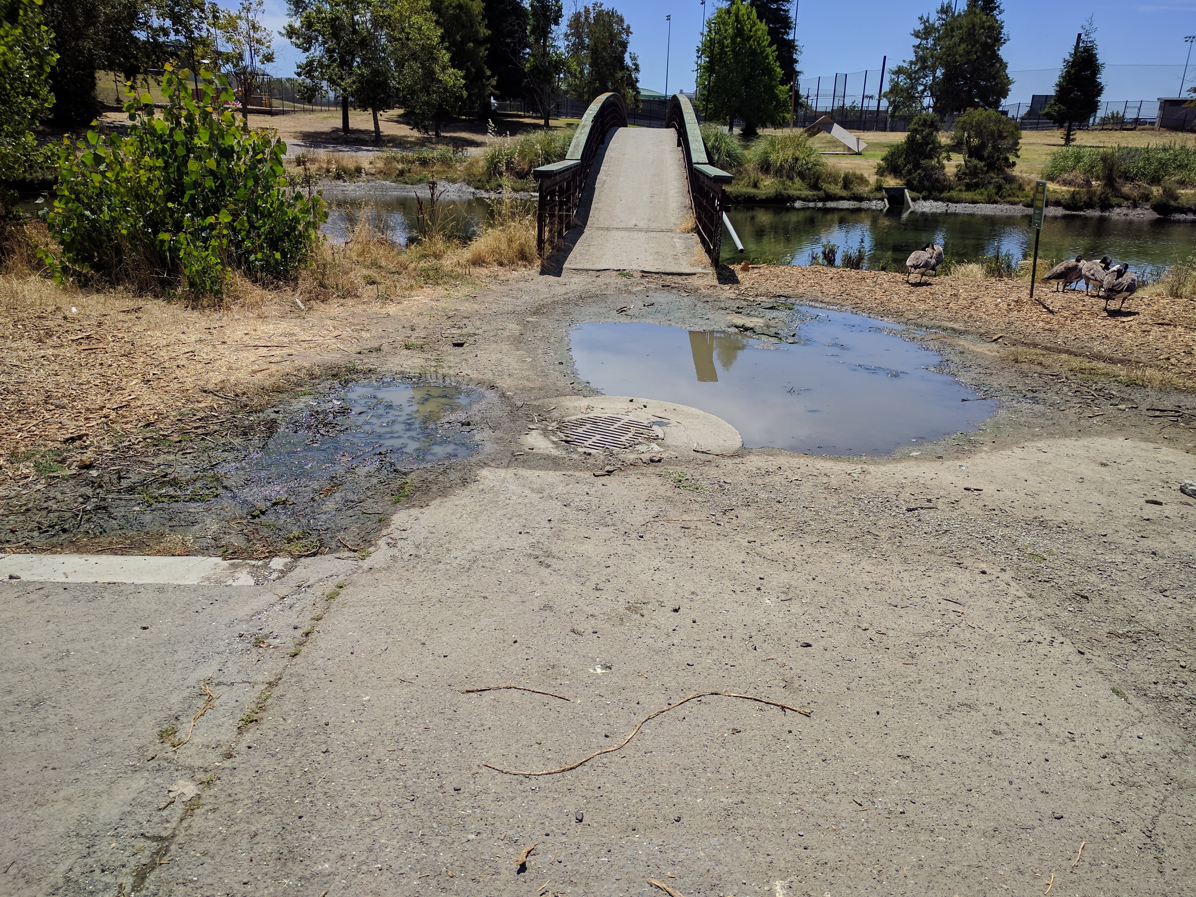 Another flooded part of the path. Photo: Streetsblog/Rudick
