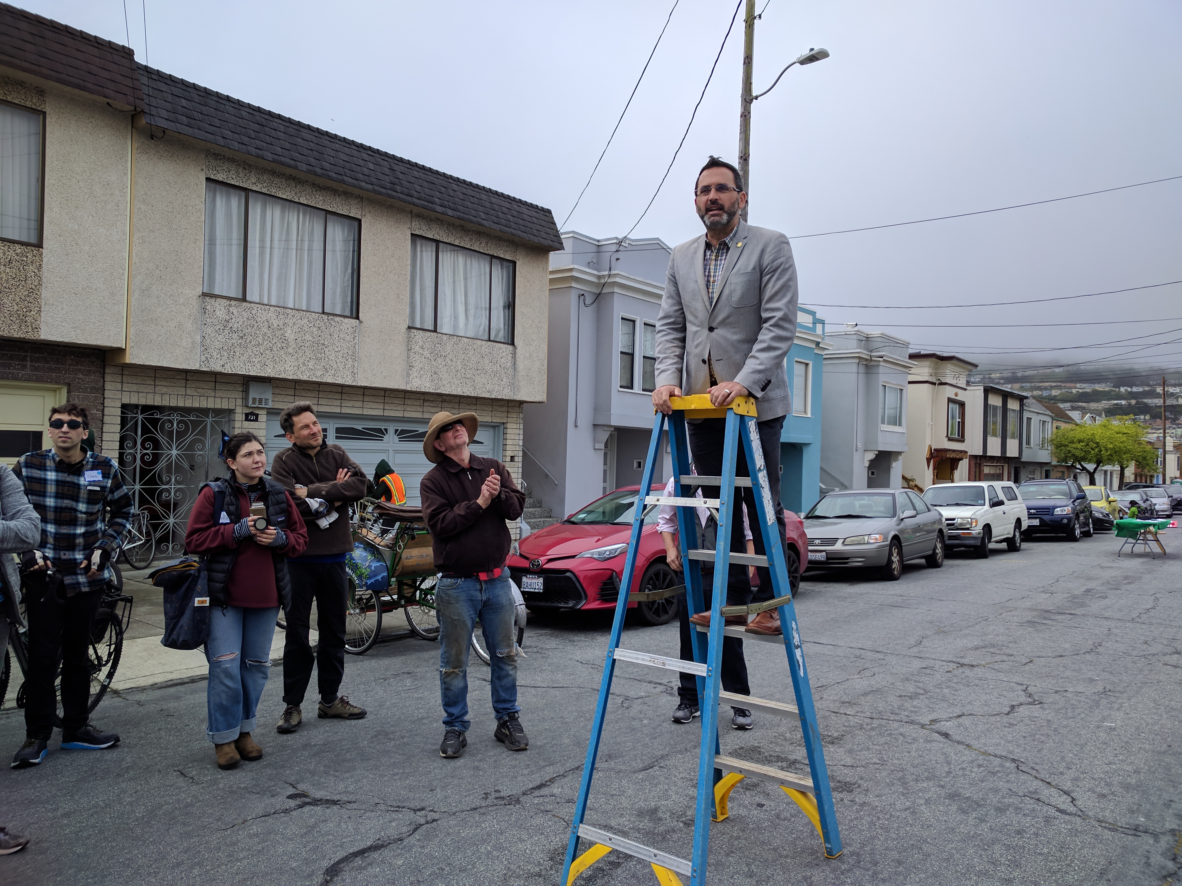 Ahsha Safaí addressing the crowd. All photos Streetsblog/Rudick unless noted