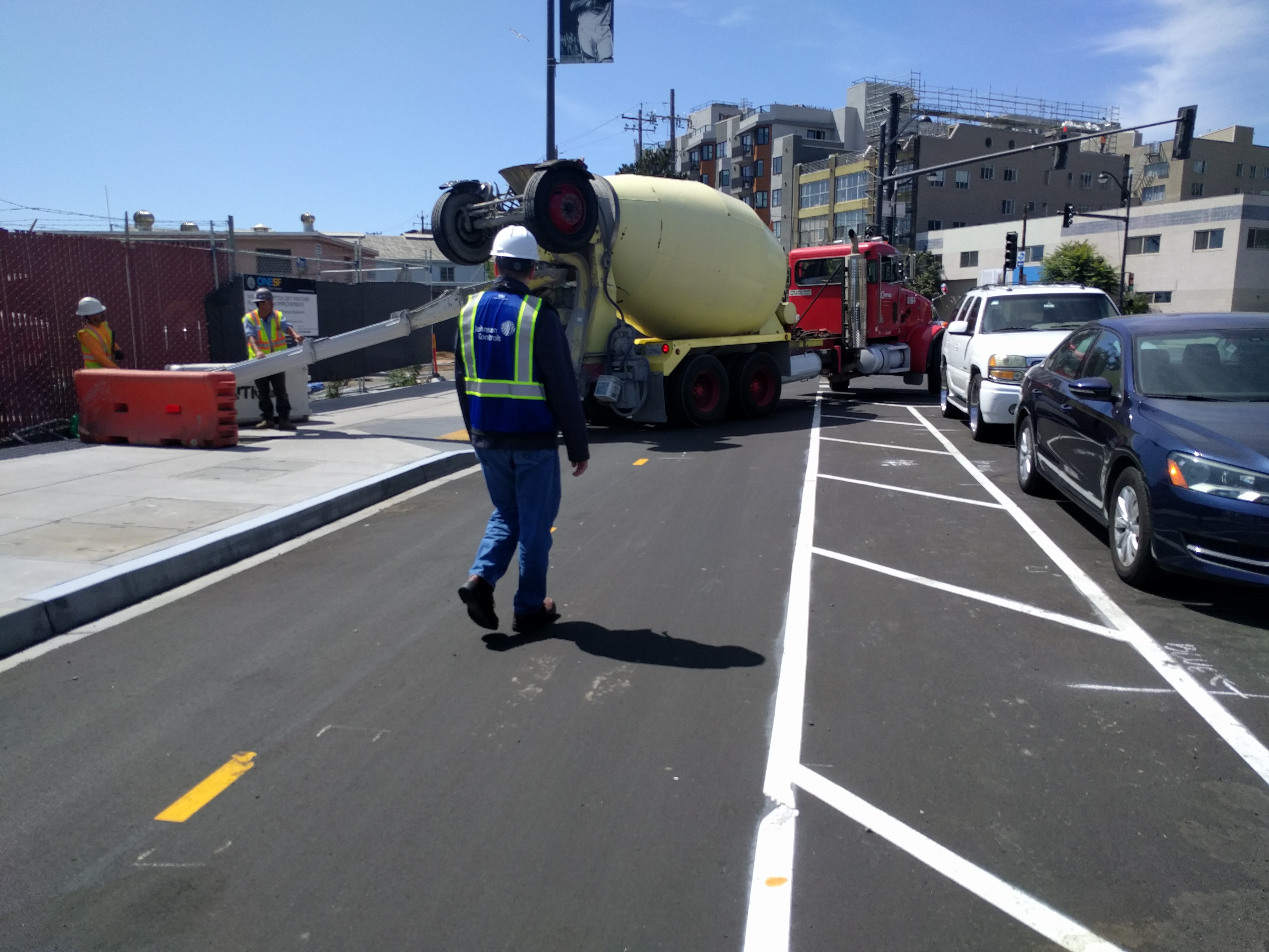 A construction crew working on the sidewalk completely blocked the bike lane. Of course, this is understandable and, one hopes, not a sign of things to come