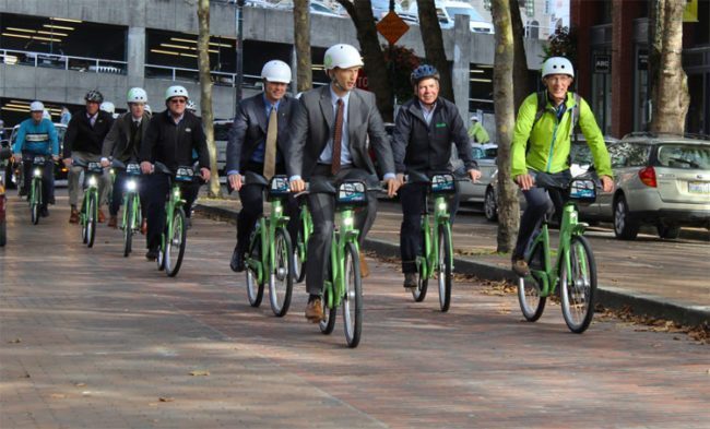 Federal Panel Seeks Mandatory Helmet Laws