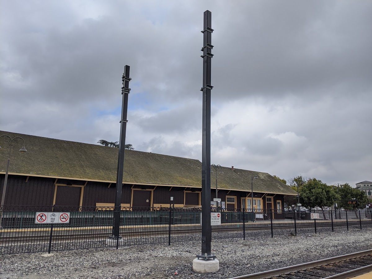 Caltrain electrification in Santa Clara. A shortage in rebar cages for the concrete foundations is complicating construction. Photo take in January, 2020 by Streetsblog/Rudick