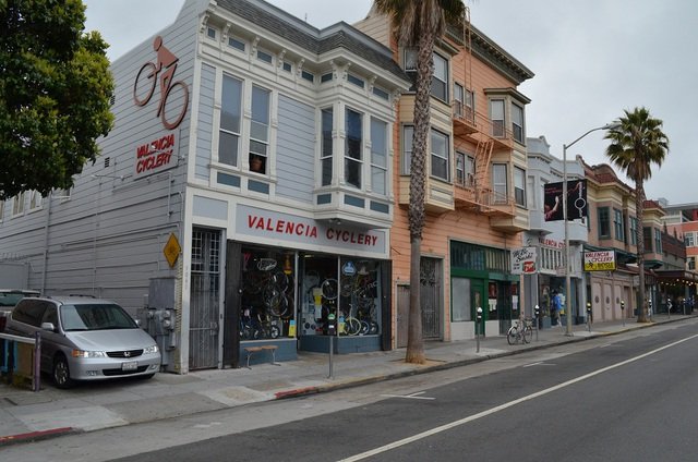 Bike Shop Owner Opposes Car-Free Valencia
