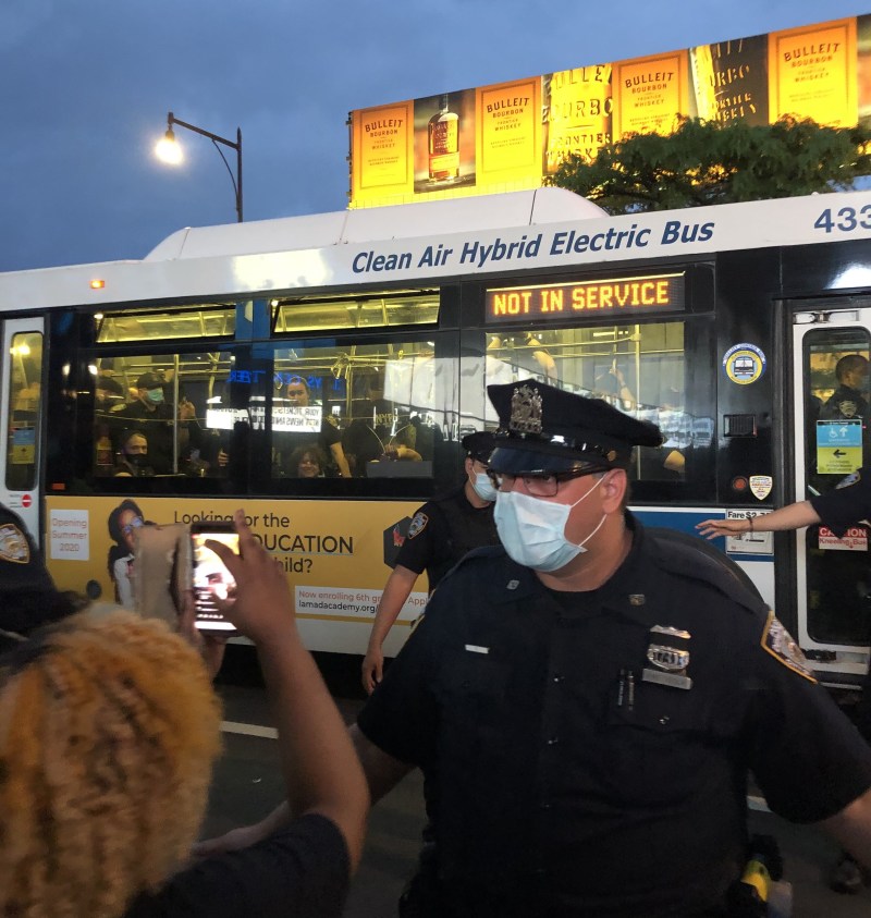 MTA Bus Driver Refuses to Help Cops Haul off Anti-Brutality Protesters
