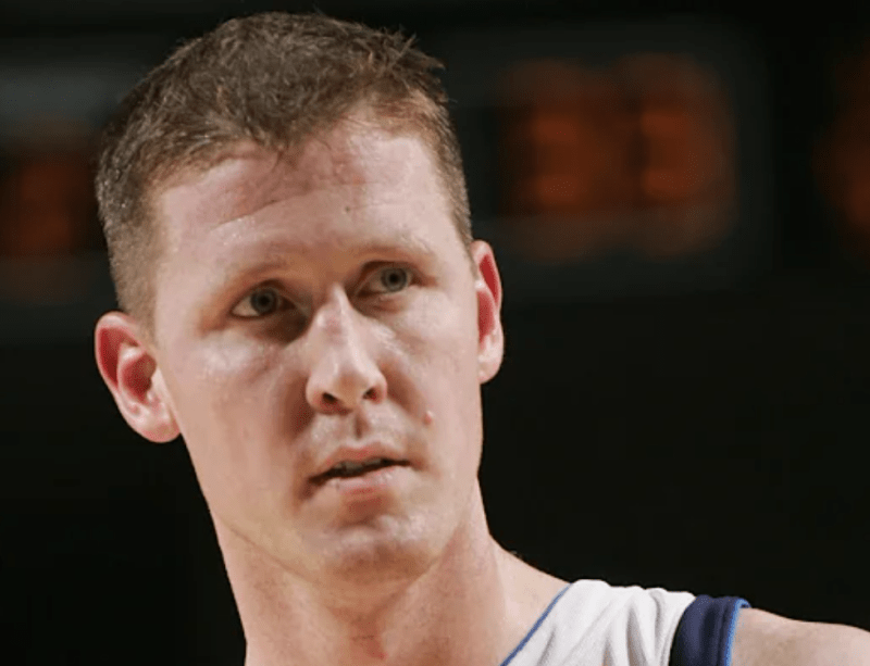 NBA Star Shawn Bradley Paralyzed in Crash
