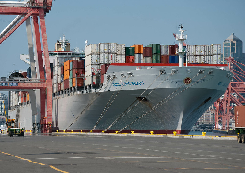 Business Lobbyists Ask Governor to Set Aside Worker Protections, Clean Air Rules