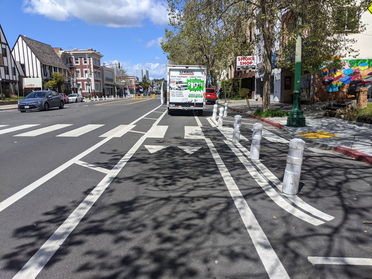 This was the situation as soon as Streetsblog left the protected portion