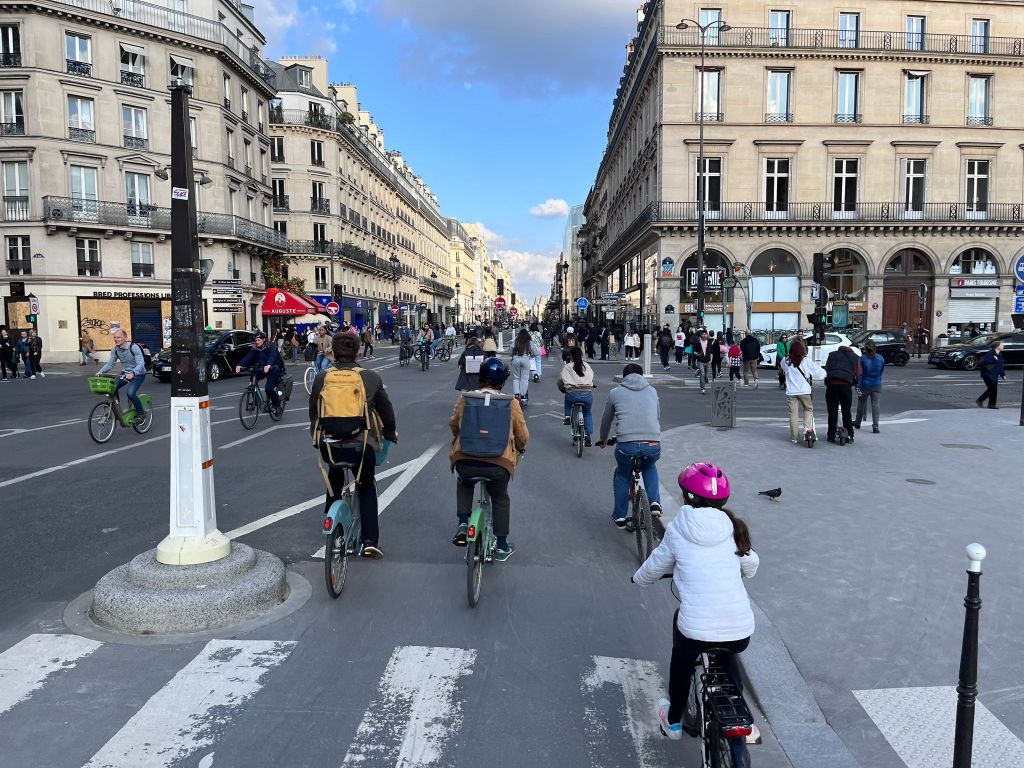 Commentary: The Paris Bike Boom Is Incroyable
