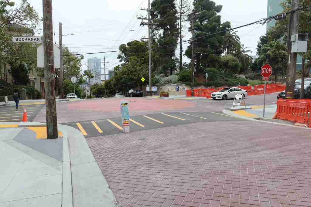 San Francisco Finishes Make-Believe Speed Table