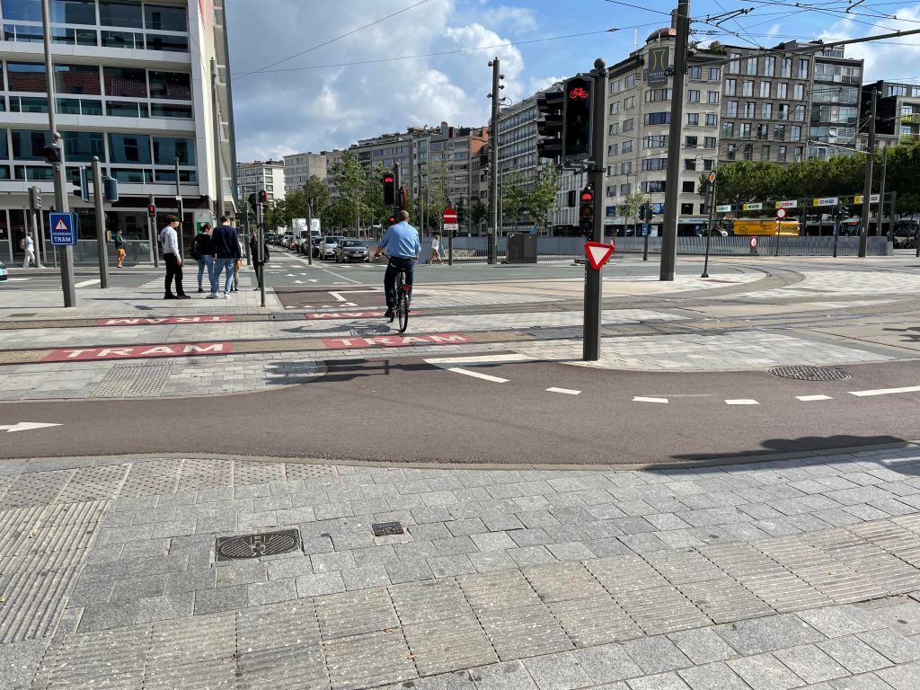 Commentary: Biking in the Bay Area vs. Belgium