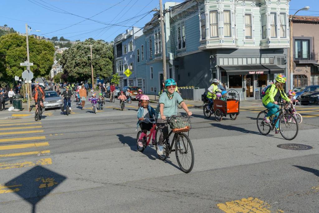 Weekend Roundup: SFMTA’s New Bike Plan, 14th Street Bikeway in Oakland