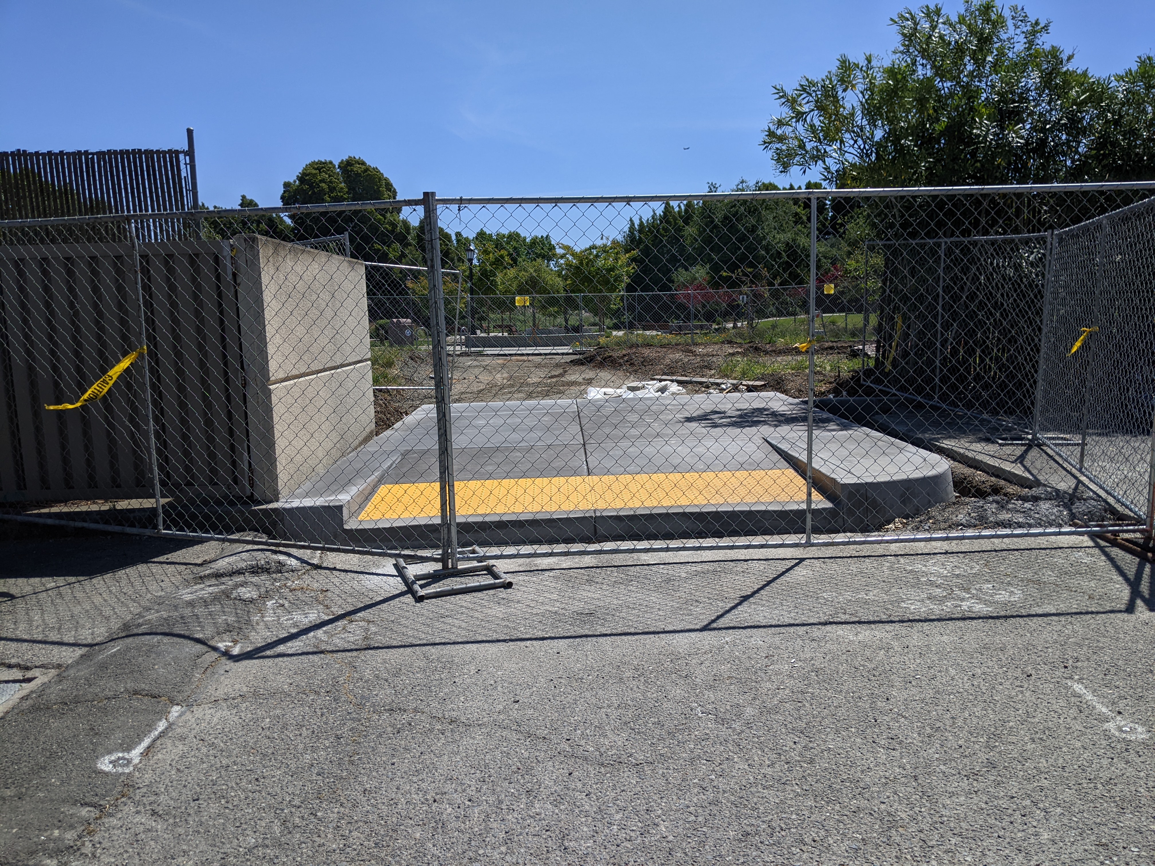 Eyes on the Street: Alameda Improves Access to Cross-Alameda Trail - Streetsblog San Francisco