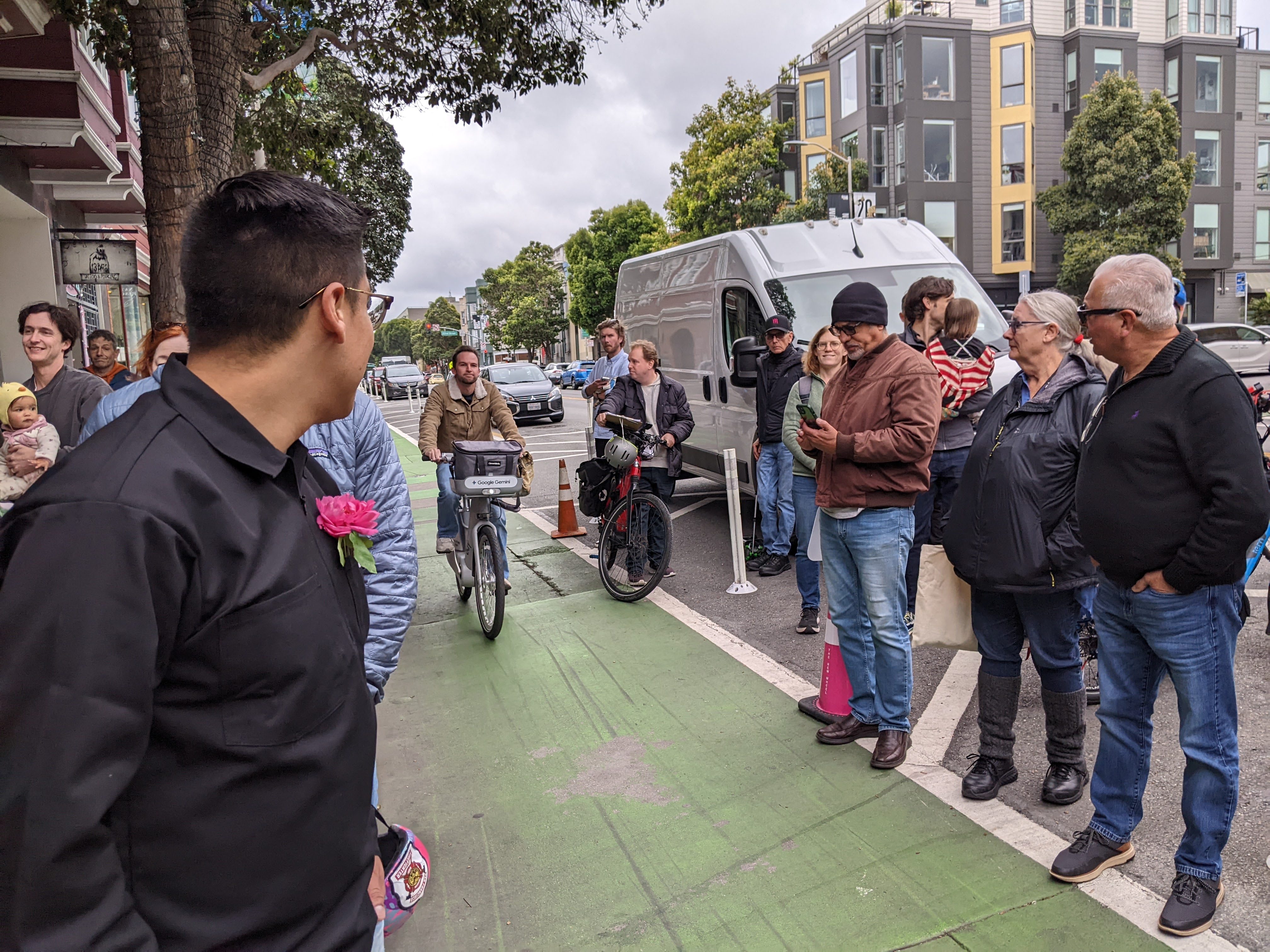 Mid-Valencia Update: Curbside Protected Bike Lanes Improve Safety - Streetsblog San Francisco