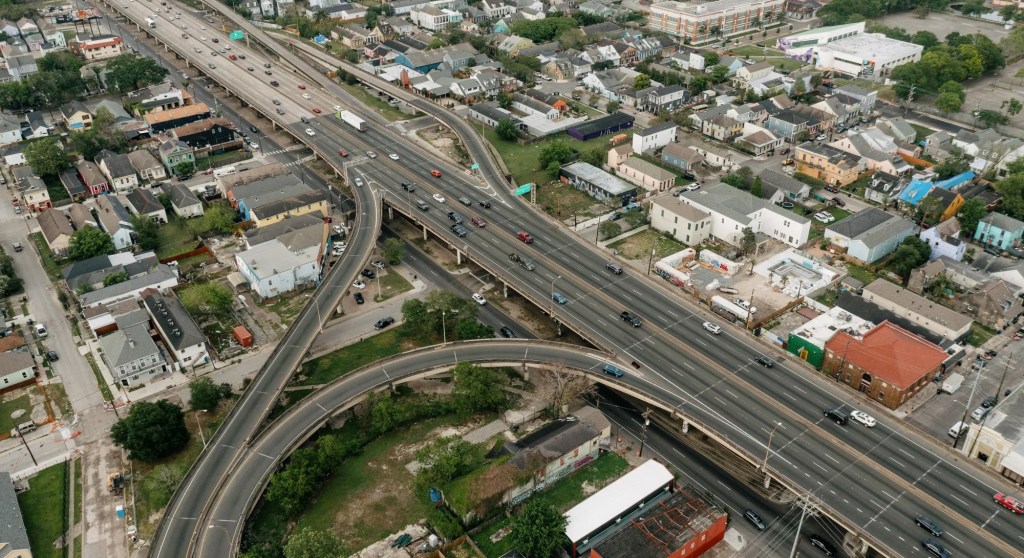 New House Infrastructure Bill: Cuts To Transit, Mixed Bag for Active Transportation