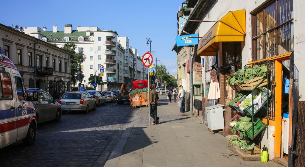 Does Your City Need a ‘Department of Sidewalks’?